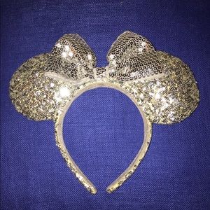Silver Minnie Mouse ears